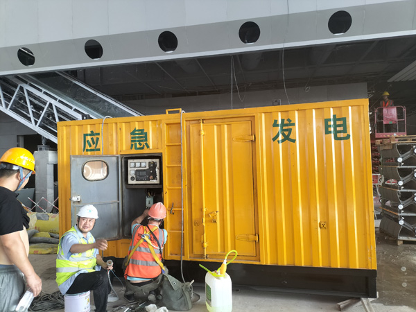 屏南怎样判断空气滤清器是否需要更换？